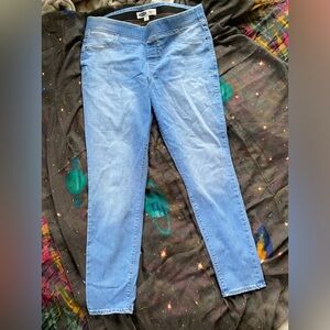 Old Navy Rockstar Jeggings Size 16